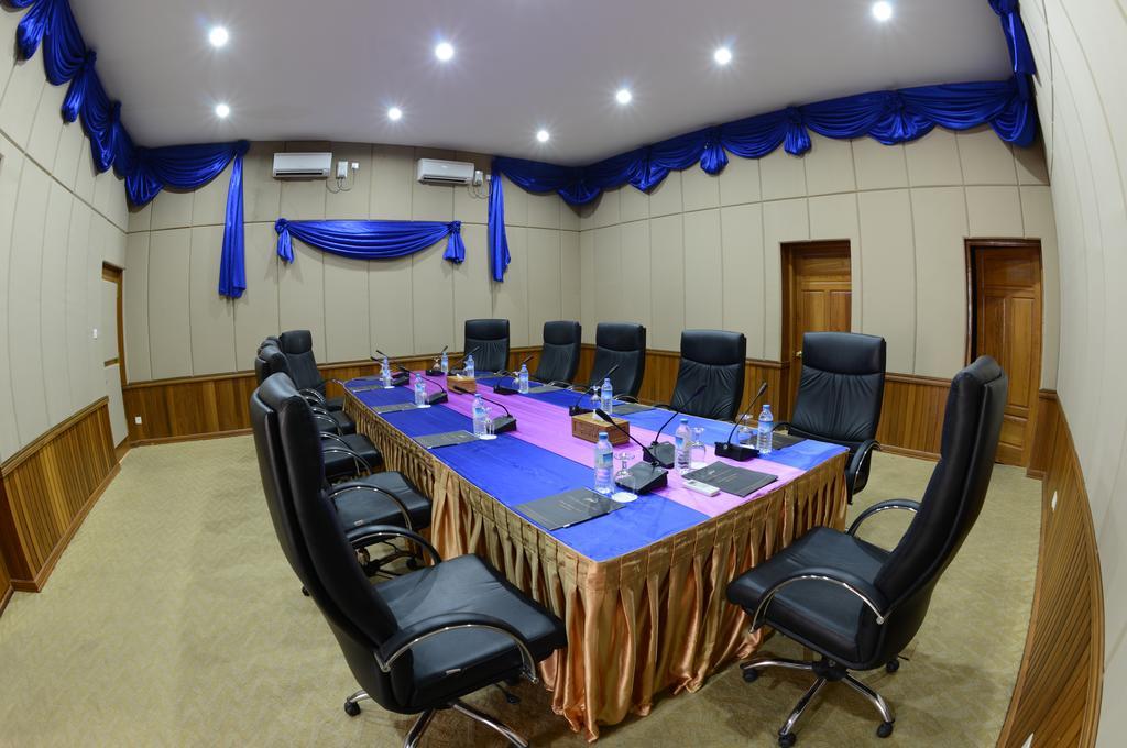 Mount Pleasant Hotel Oattara Thiri Extérieur photo