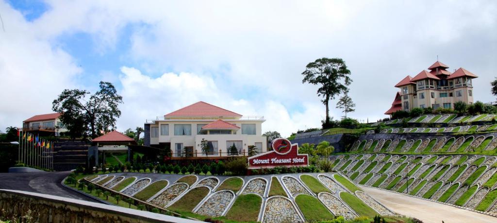 Mount Pleasant Hotel Oattara Thiri Extérieur photo