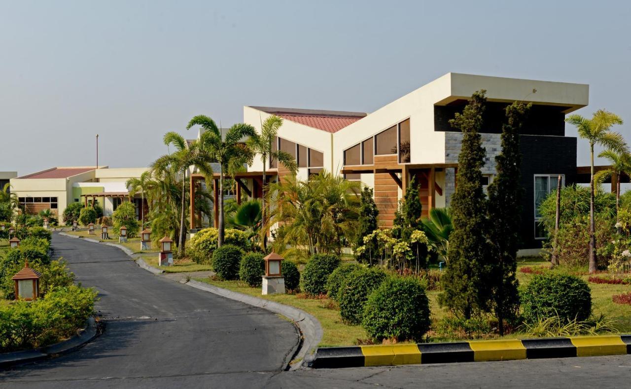 Mount Pleasant Hotel Oattara Thiri Extérieur photo