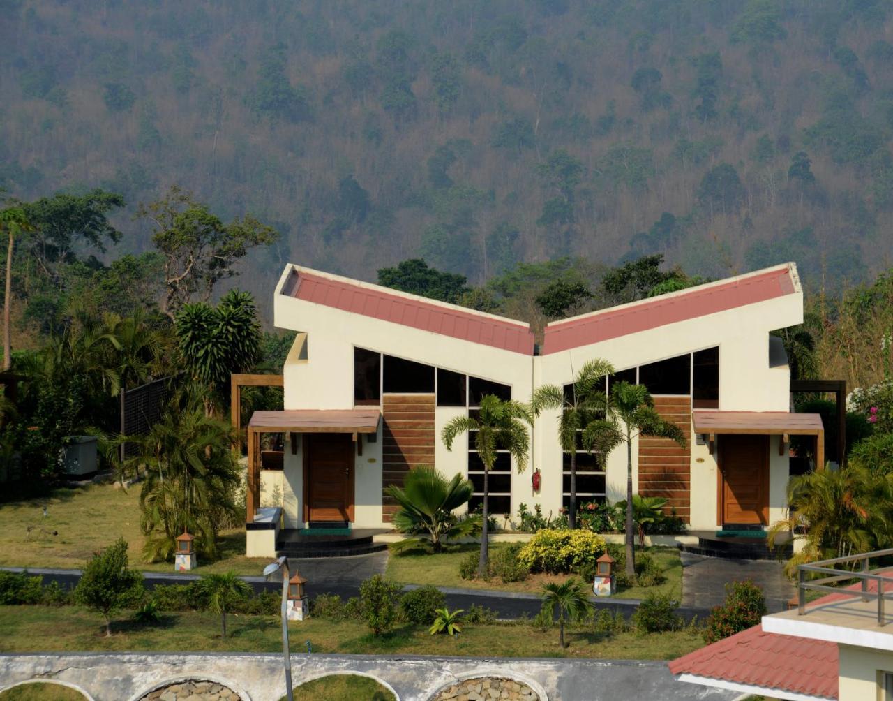 Mount Pleasant Hotel Oattara Thiri Extérieur photo